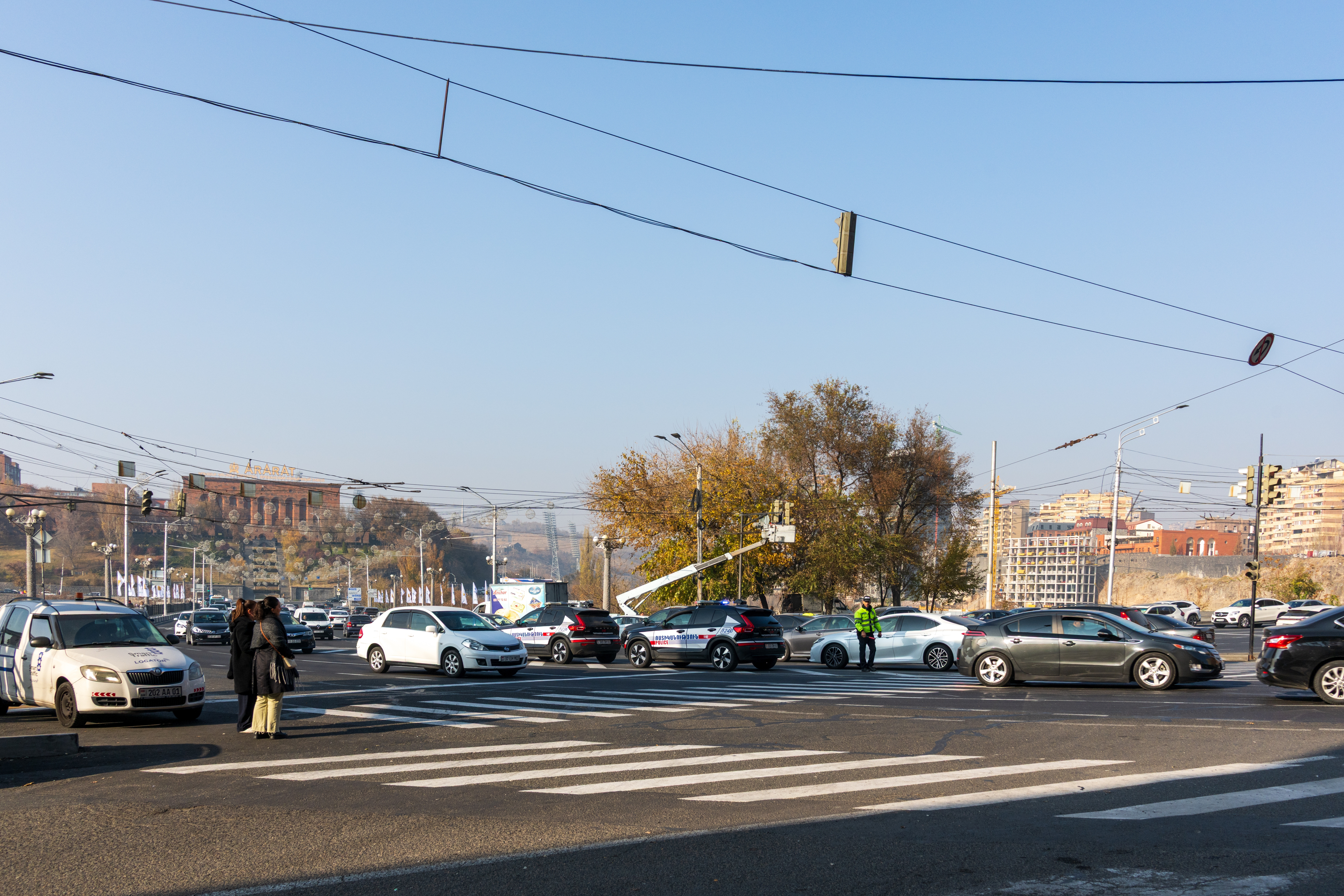 Studiu: Zgomotul produs de traficul rutier nocturn, asociat cu creşterea colesterolului şi a markerilor grăsimilor sangvine
