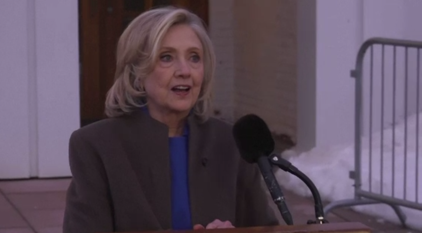 Ce a răspuns Hillary Clinton la audierile parlamentare din dosarul Epstein. A dat declarație de acasă