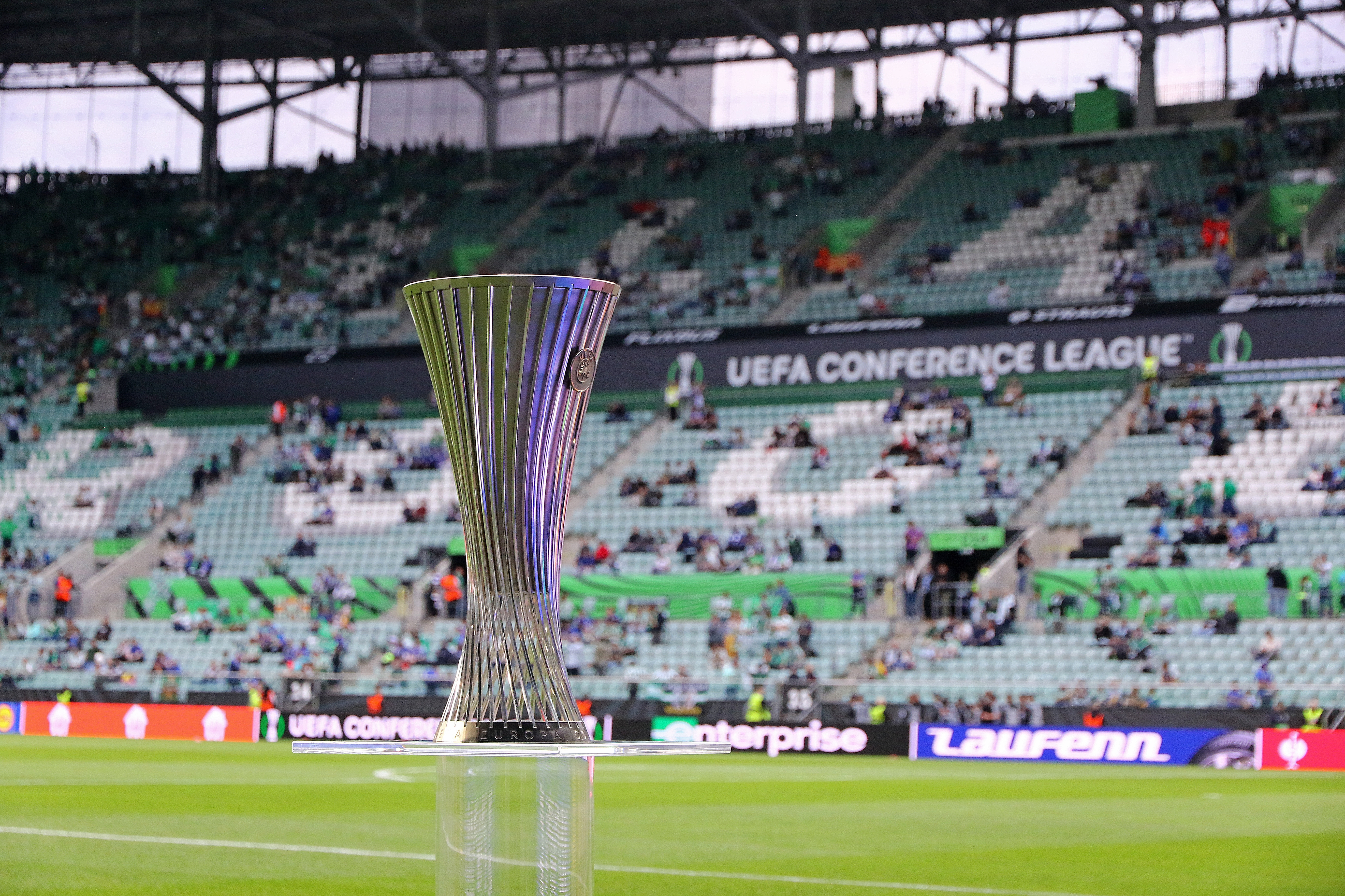 Conference League, optimile de finală. Tabloul complet al competiției în care sunt implicați și trei fotbaliști români