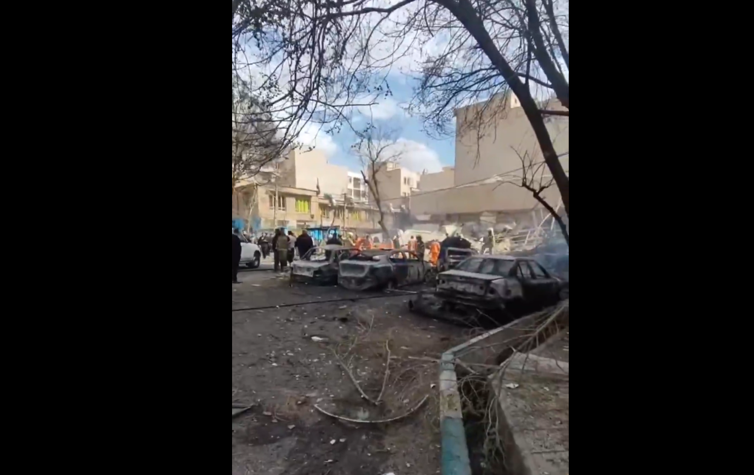 Atacuri coordonate în Iran: Biroul Liderului Suprem și clădirea președinției, vizate în atacuri | Video