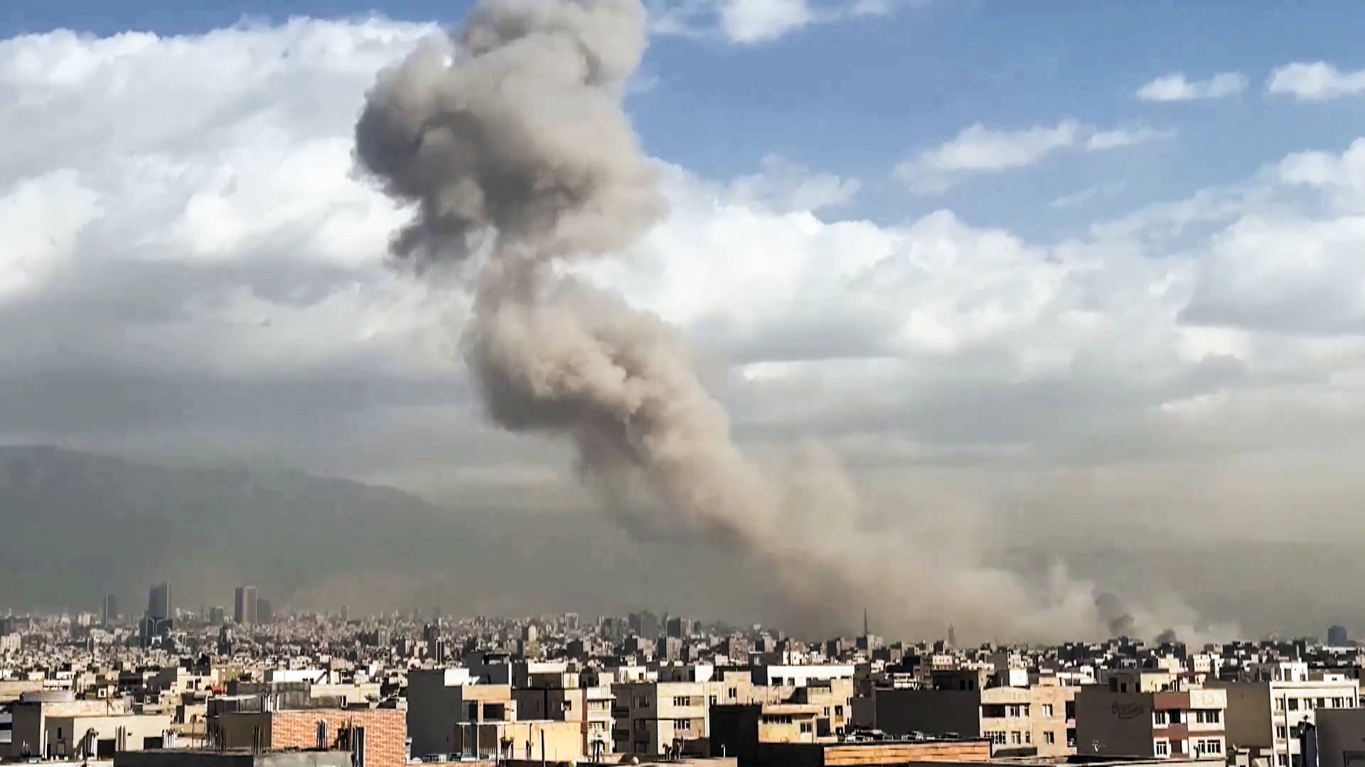 Autoritățile iraniene cer locuitorilor din Teheran să părăsească orașul