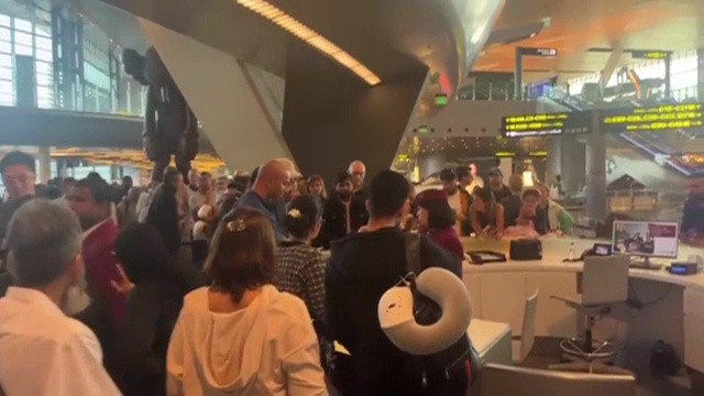 Cetățenii români din Orientul Mijlociu sunt în siguranță, spun autoritățile. Reuniune extraordinară a miniștrilor de externe