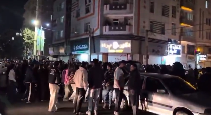 Teheranul a ieșit &icirc;n stradă după anunțul morții ayatollahului Khamenei. Bucurie și &icirc;n SUA, Marea Britanie și Spania. VIDEO