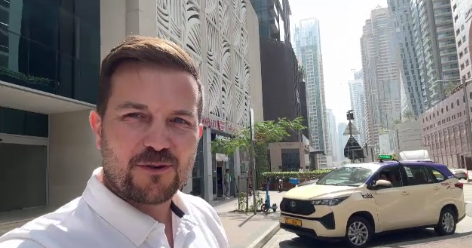 Un rom&acirc;n arată cum se trăiește &icirc;n Dubai, după atacurile iraniene: &bdquo;Asta e atmosfera de la benzinărie&rdquo;