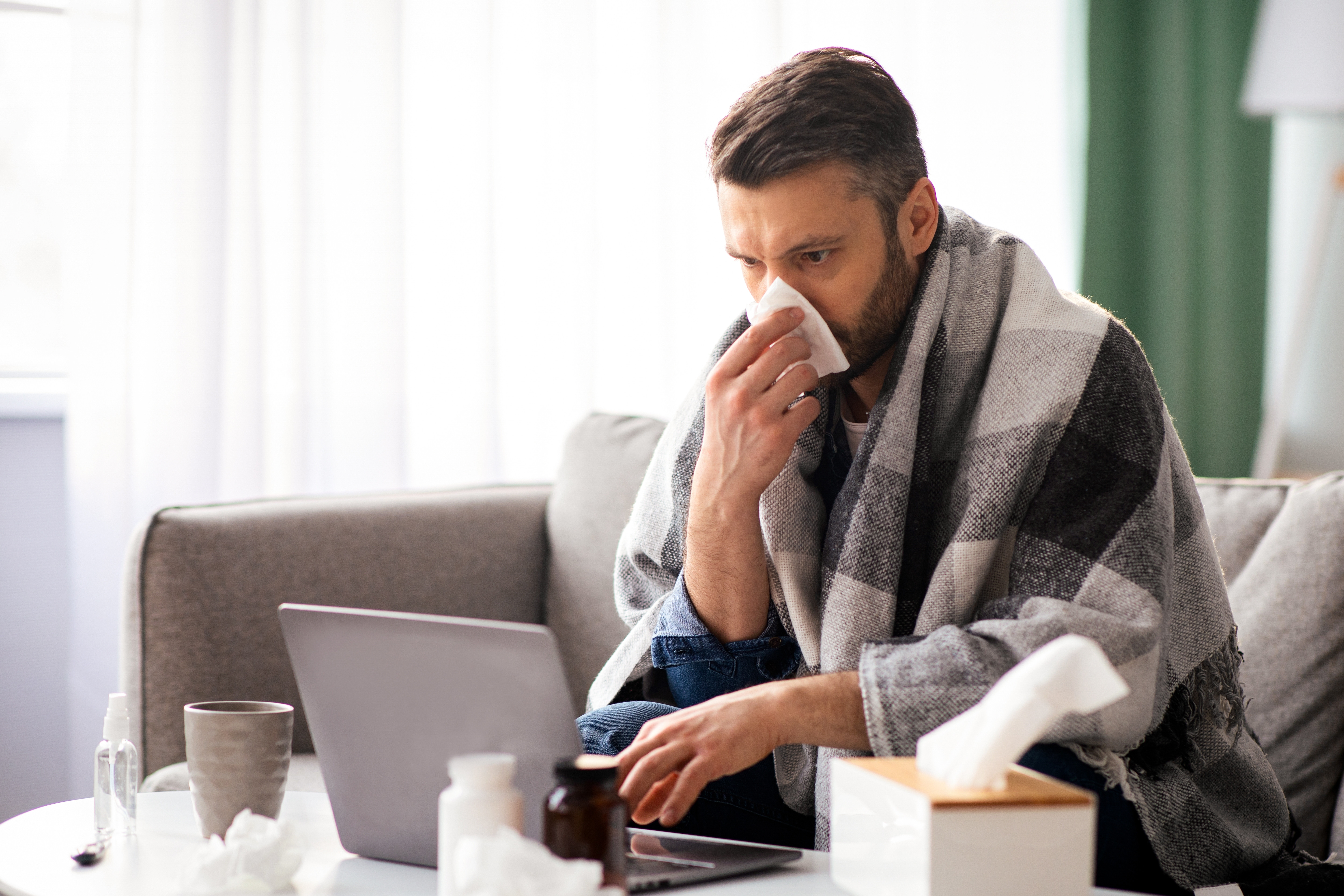 Paraziții intestinali din copilărie pot reduce riscul de alergii. Explicațiile medicilor