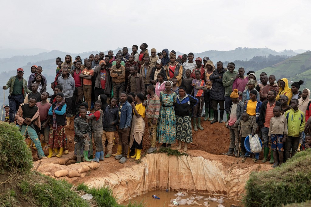 Tragedie. Cel puțin 200 de oameni au murit &icirc;n urma prăbușirii unei mine &icirc;n Congo