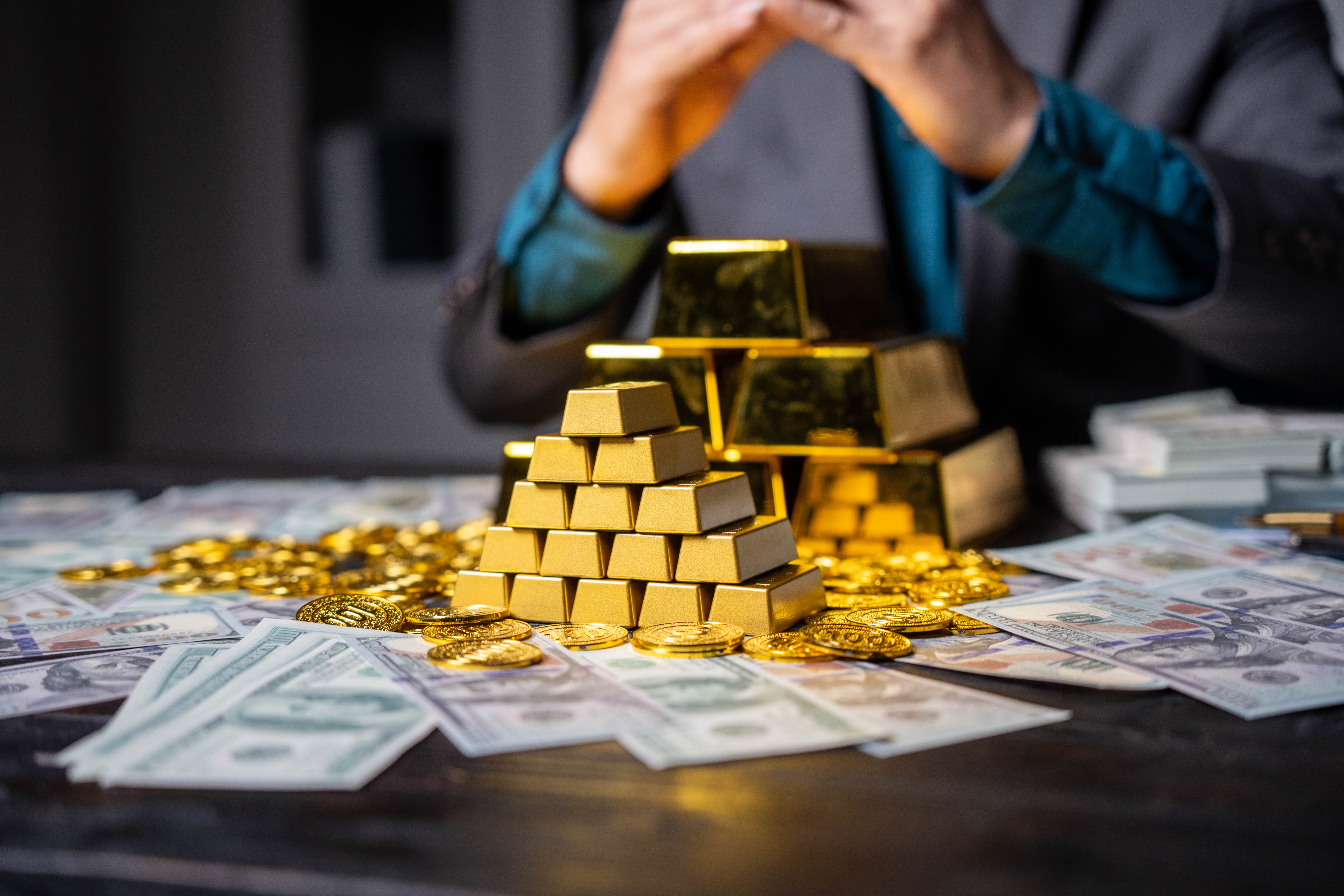 Kievul acuză Ungaria că a luat ostatici angajații unei bănci ucrainene: ”Terorism de stat și extorcare”. Transportau o avere