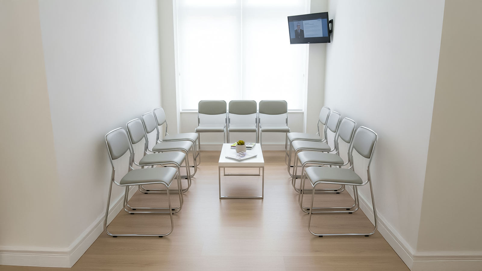 (P) Cum să optimizezi spațiul într-o sală de așteptare mică