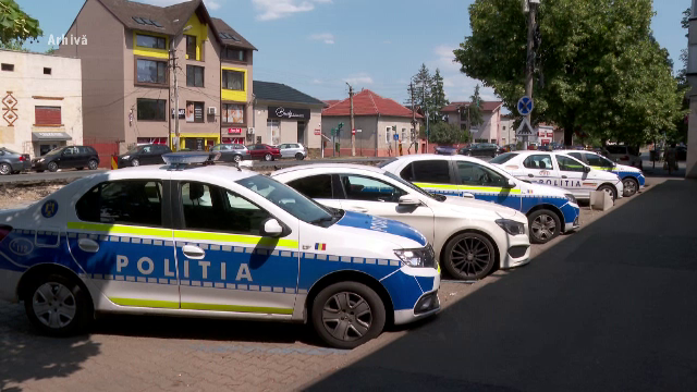 Tânărul care a tras cu pistolul într-o parcare din Craiova are 15 ani. Arma lui nu a fost găsită