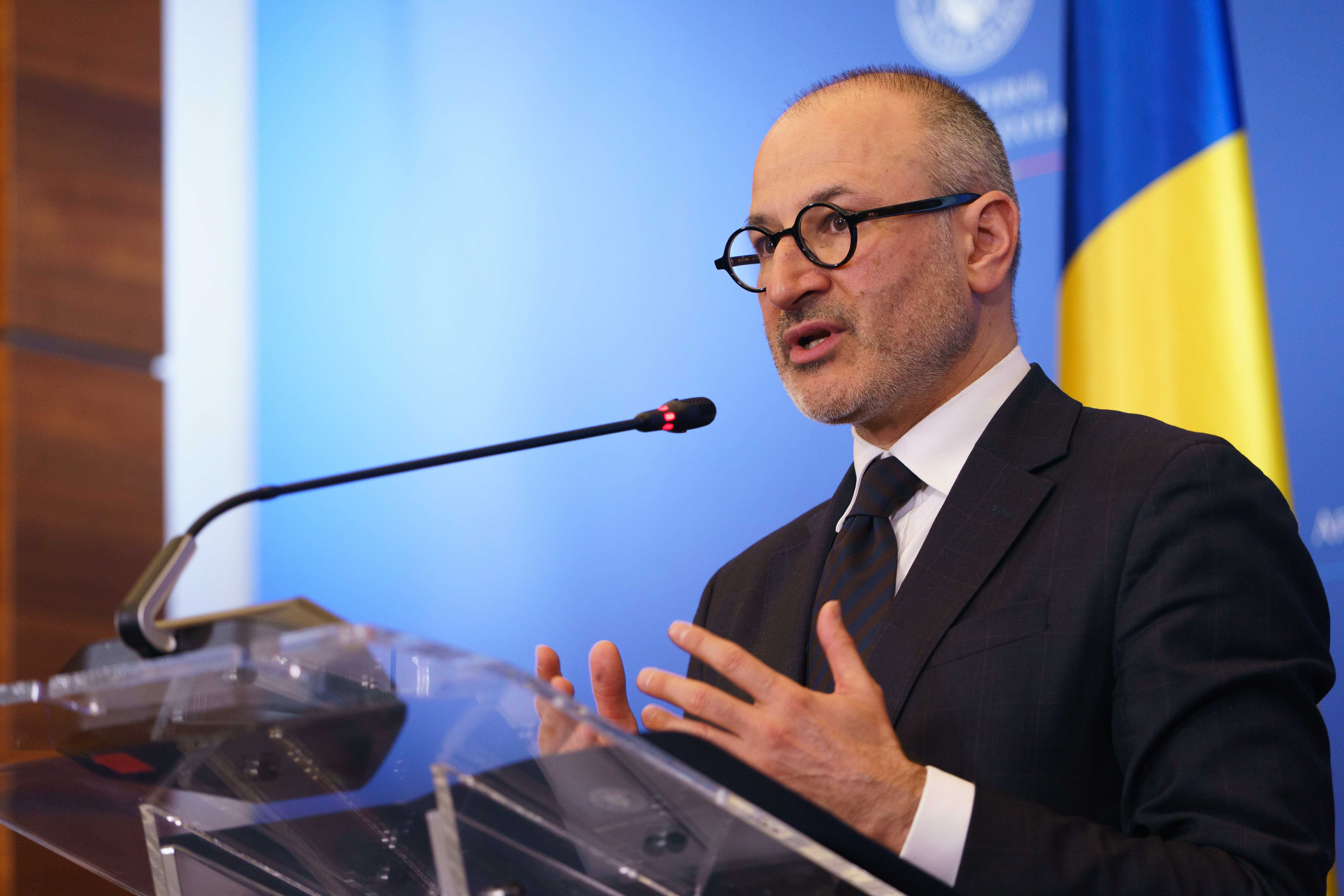 MAE pregătește zboruri charter pentru românii din Qatar și alte zone de conflict. Andrei Ţărnea: „Misiunile vor continua”