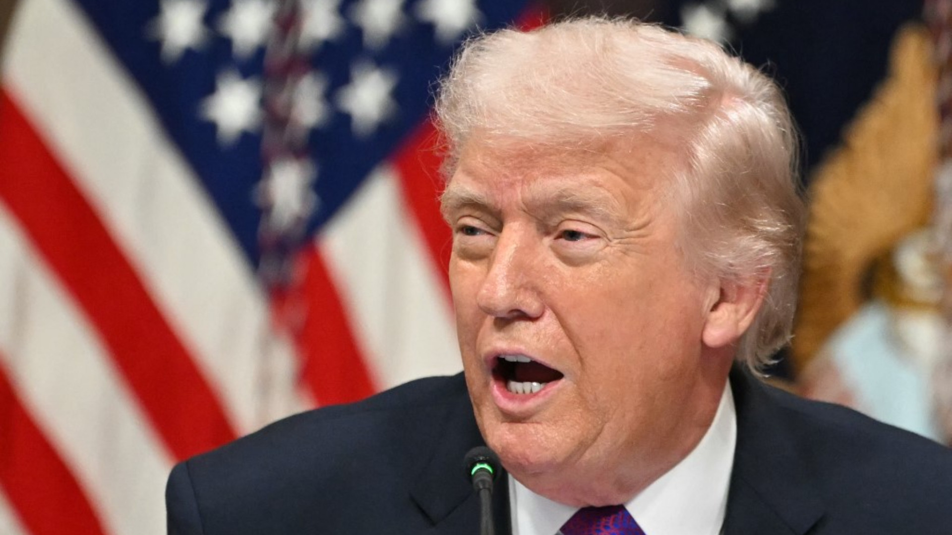 Trump: &bdquo;SUA au făcut lumii un serviciu declanș&acirc;nd războiul din Iran. Ar fi folosit arme nucleare, știți că sunt nebuni&rdquo;