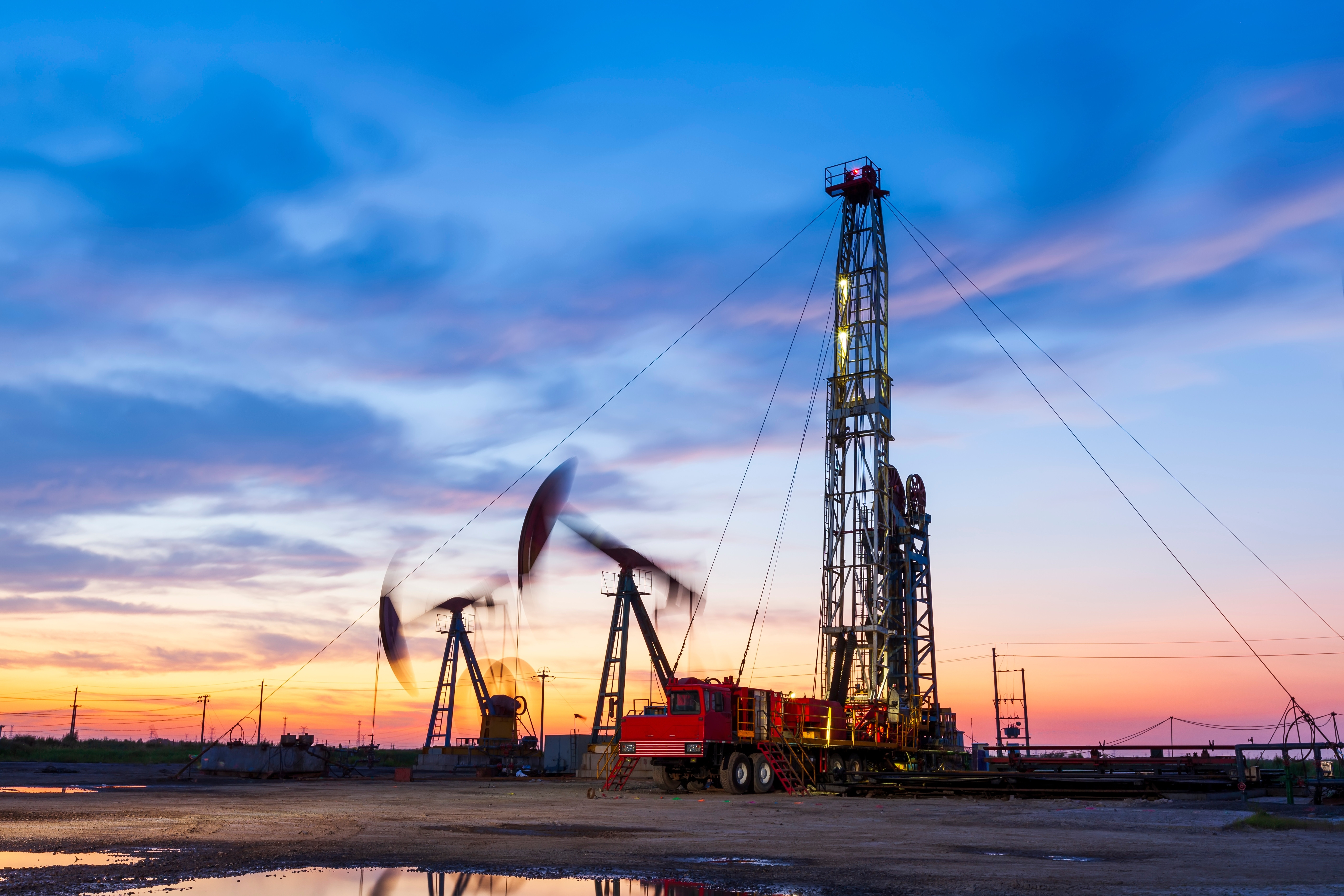 Prețurile petrolului au explodat din cauza conflictului din Orientul Mijlociu. „Economiile lumii în pragul colapsului”