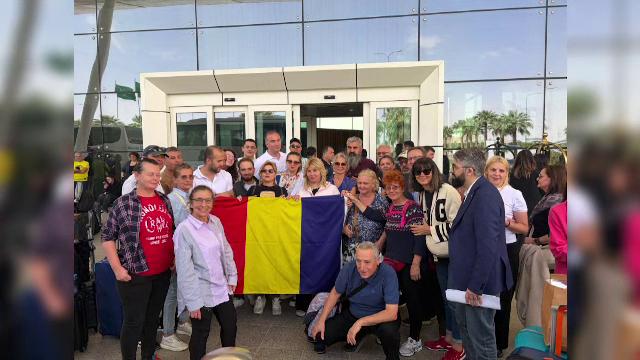 „Cel mai frumos cadou de 8 Martie”. Aproape 200 de români blocați în Qatar, repatriați. Au fost transportați și prin deșert