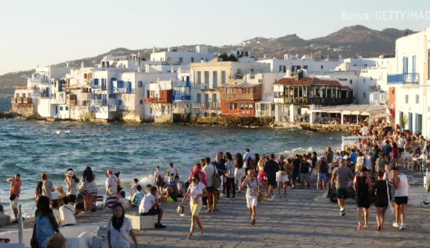 Românii și-au schimbat planurile de vacanță. Noile destinații, urmare a războiului din Orientul Mijlociu