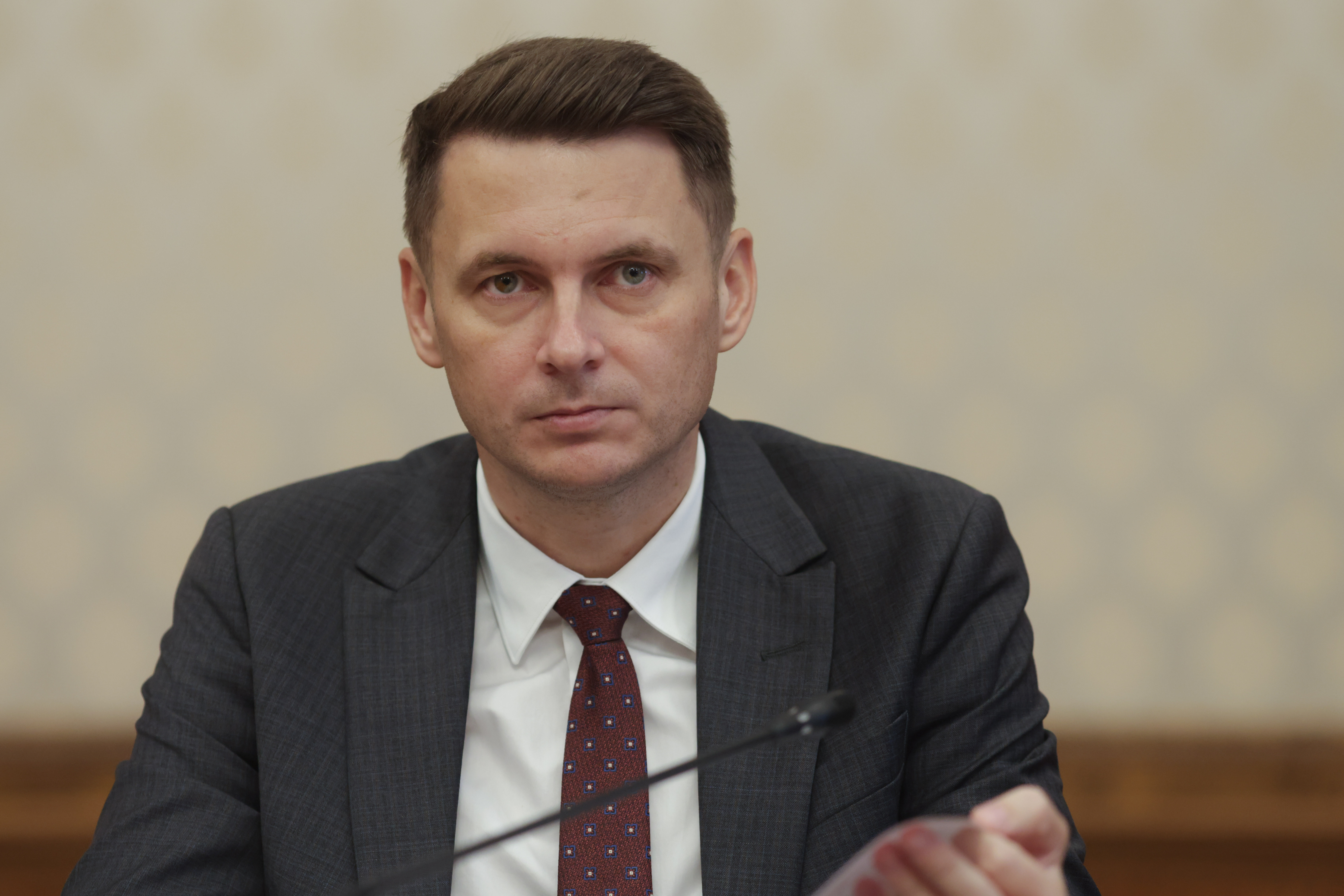 Mircea Abrudean cere adoptarea rapidă a bugetului. „Este foarte târziu”