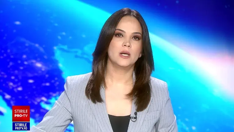 Patru hoți care încercau să fure o mașină în Buzău, speriați de un claxon atins din greșeală. Momentul, surprins de camere