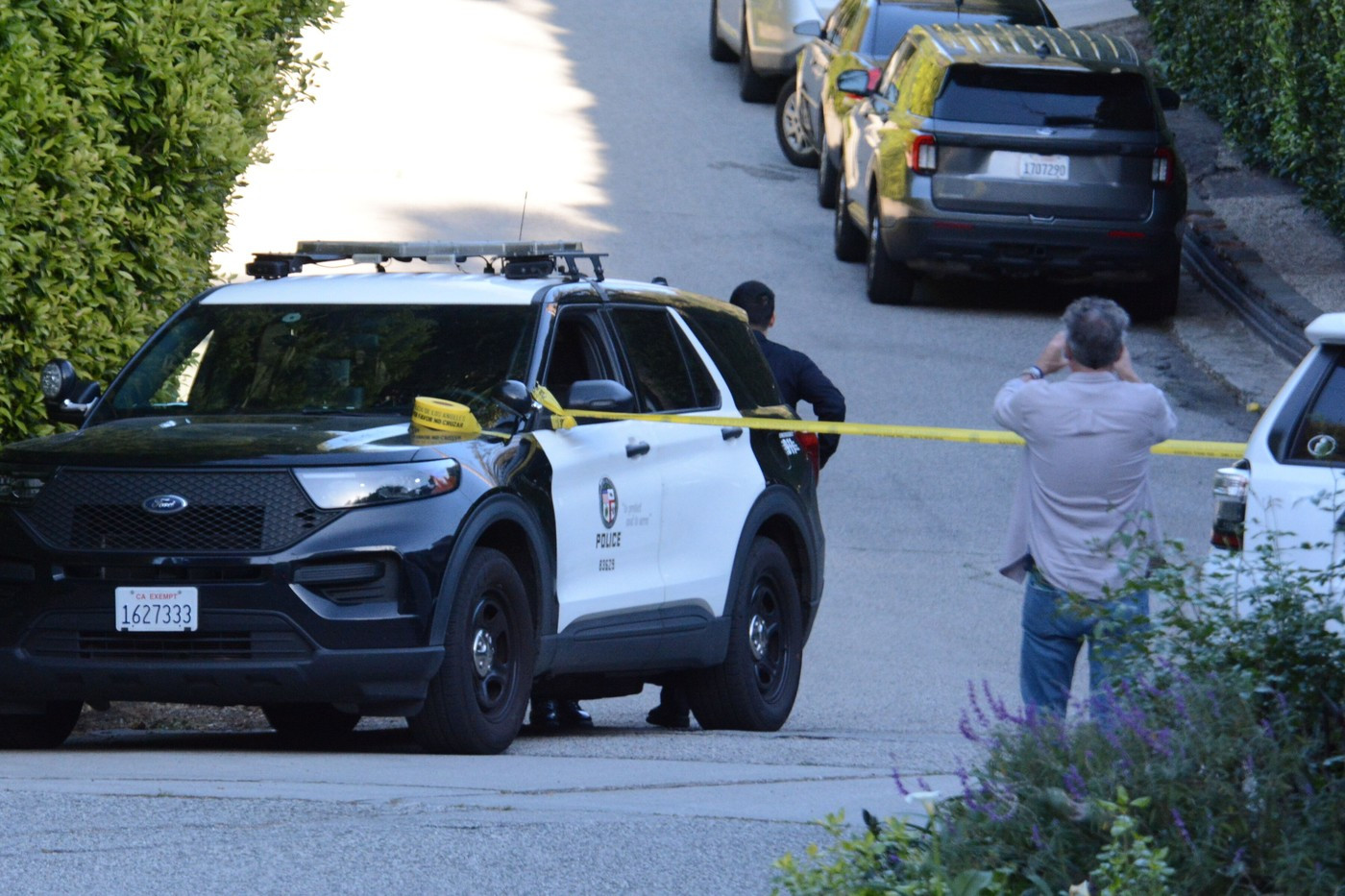 Cine este femeia care a tras focuri de armă asupra reședinței din L.A. a cântăreței Rihanna