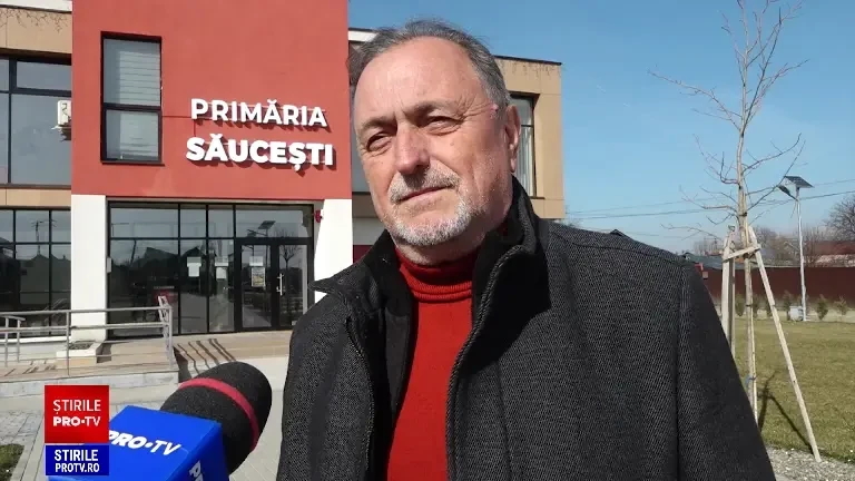 Pompierii din Bacău și Neamț intervin zilnic la incendii de vegetație. Numai în ultimele 24 de ore au fost 10 intervenții