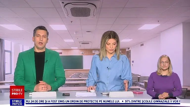 Simulare Evaluare Națională 2026: câte școli sunt afectate de boicotul profesorilor. Părinții protestează în fața școlilor