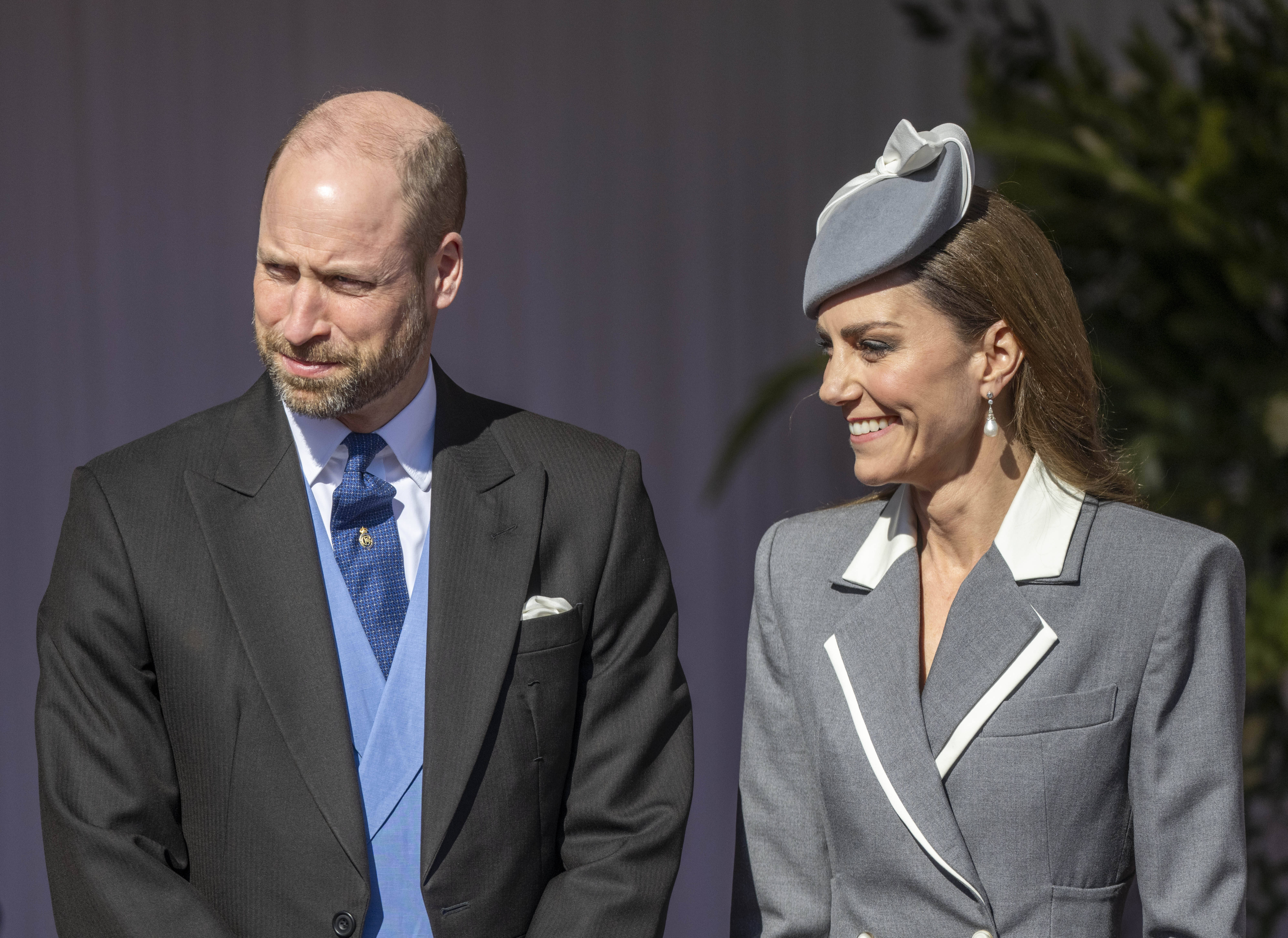 Prințesa Kate, apariție plină de eleganță la Windsor. Ținuta cu care a impresionat alături de prințul William. FOTO