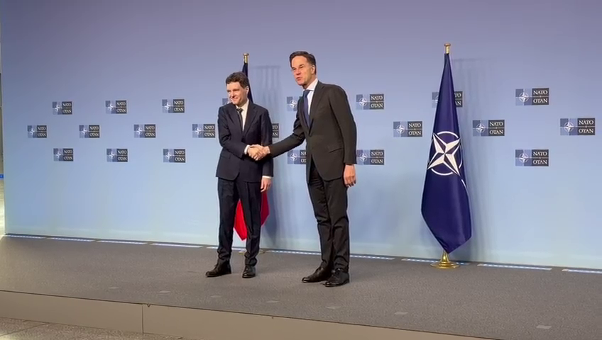 Nicușor Dan, întâlnire cu secretarul general NATO, Mark Rutte, la Bruxelles. Securitatea Mării Negre, pe agenda discuțiilor