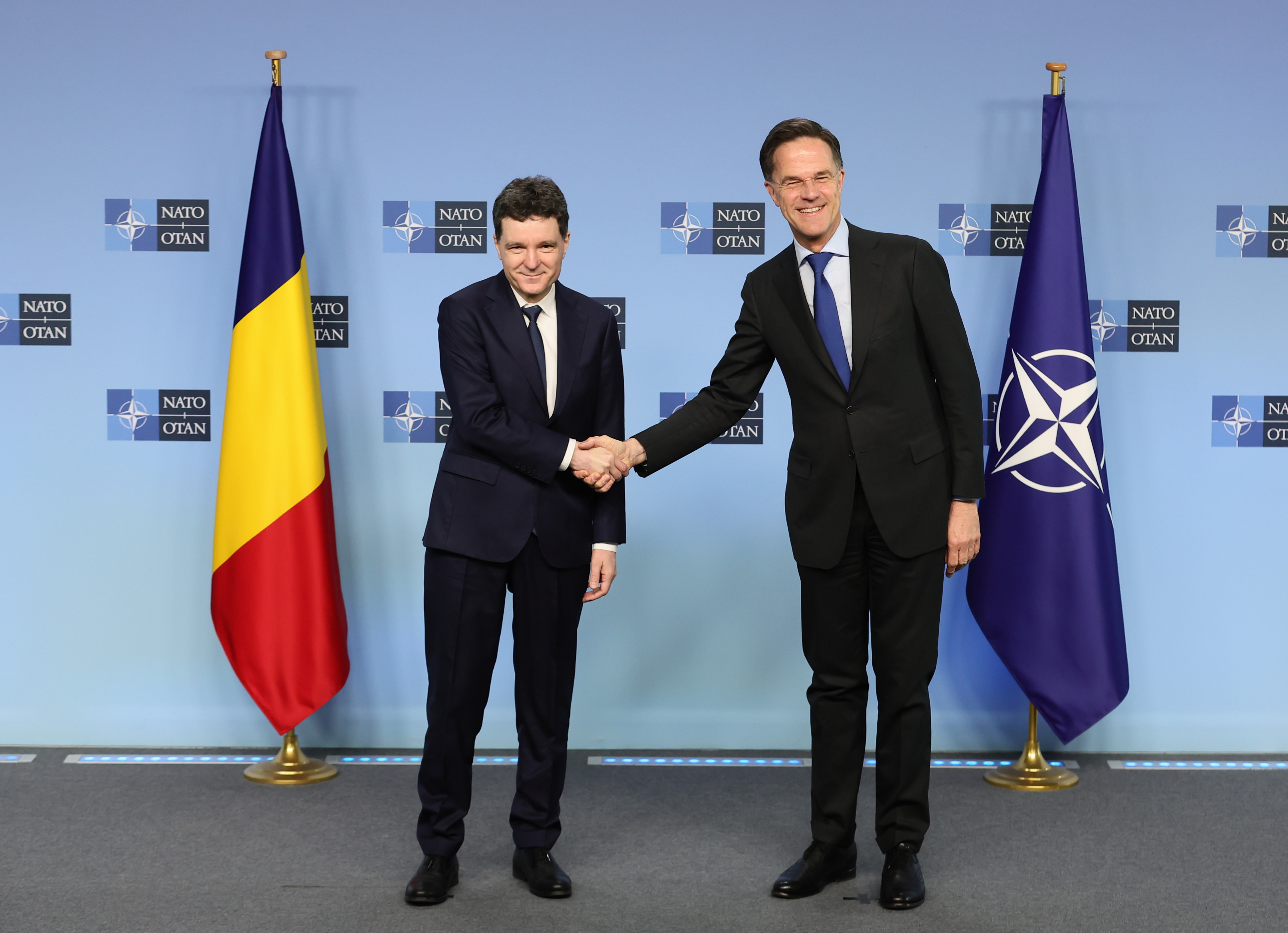 Nicușor Dan și Mark Rutte, declarații la sediul NATO. Secretarul general al Alianței va veni la Summitul B9, din București