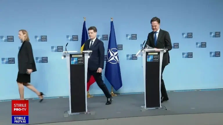 Nicușor Dan și Mark Rutte, declarații la sediul NATO. Secretarul general al Alianței va veni la Summitul B9, din București