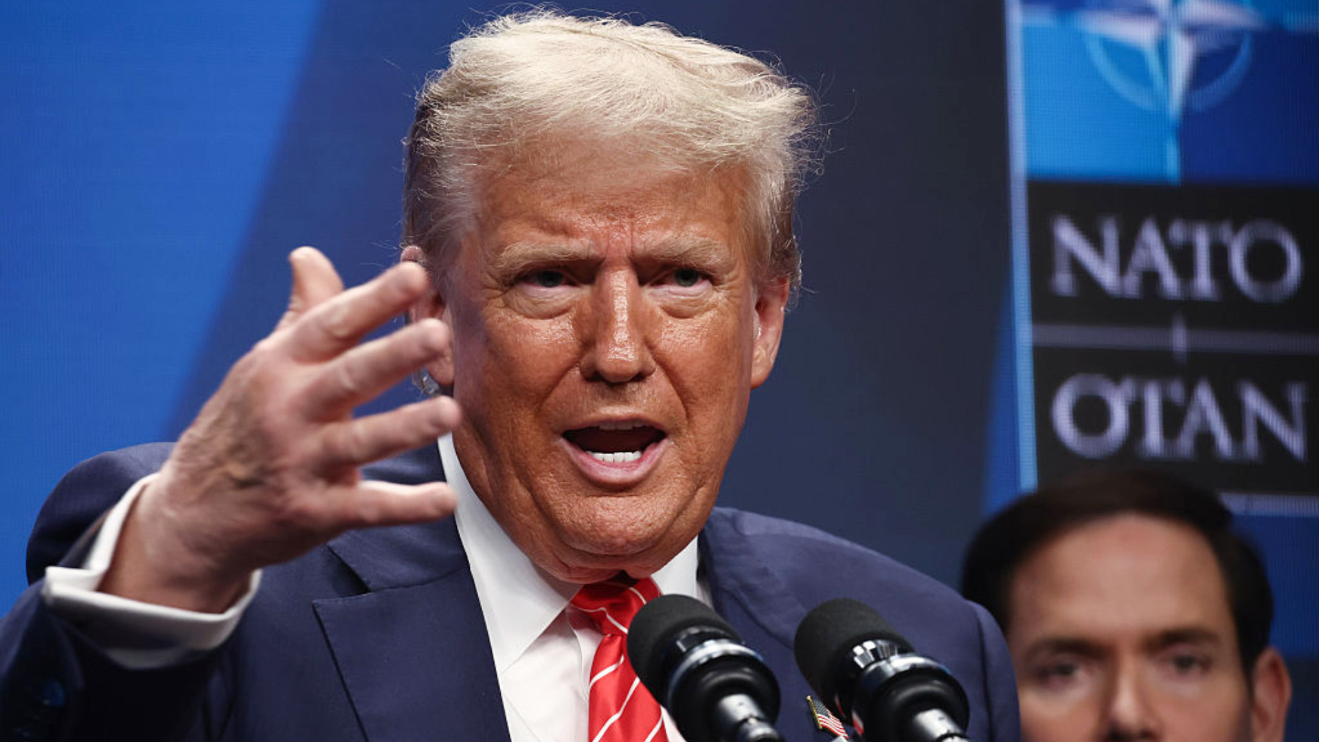 Donald Trump i-a făcut „lași” pe aliații din NATO și trimite mai mulți soldați în Orientul Mijlociu