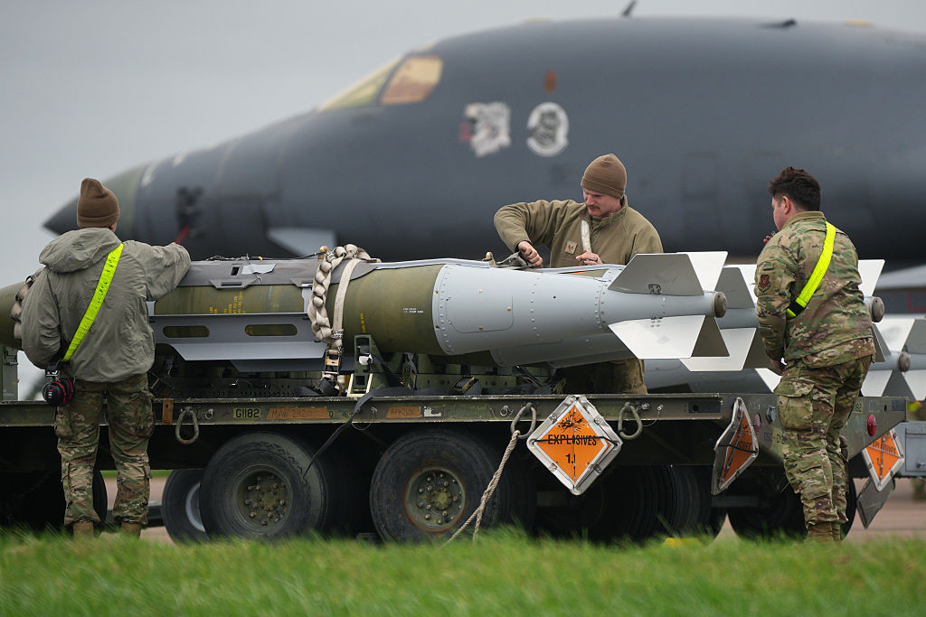 Elveția blochează noi livrări de armament către Statele Unite pe fondul conflictului cu Iran