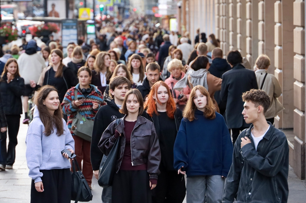 Capcana autodiagnosticării online. Cum transformă algoritmii comportamentele obișnuite în simptome de boală