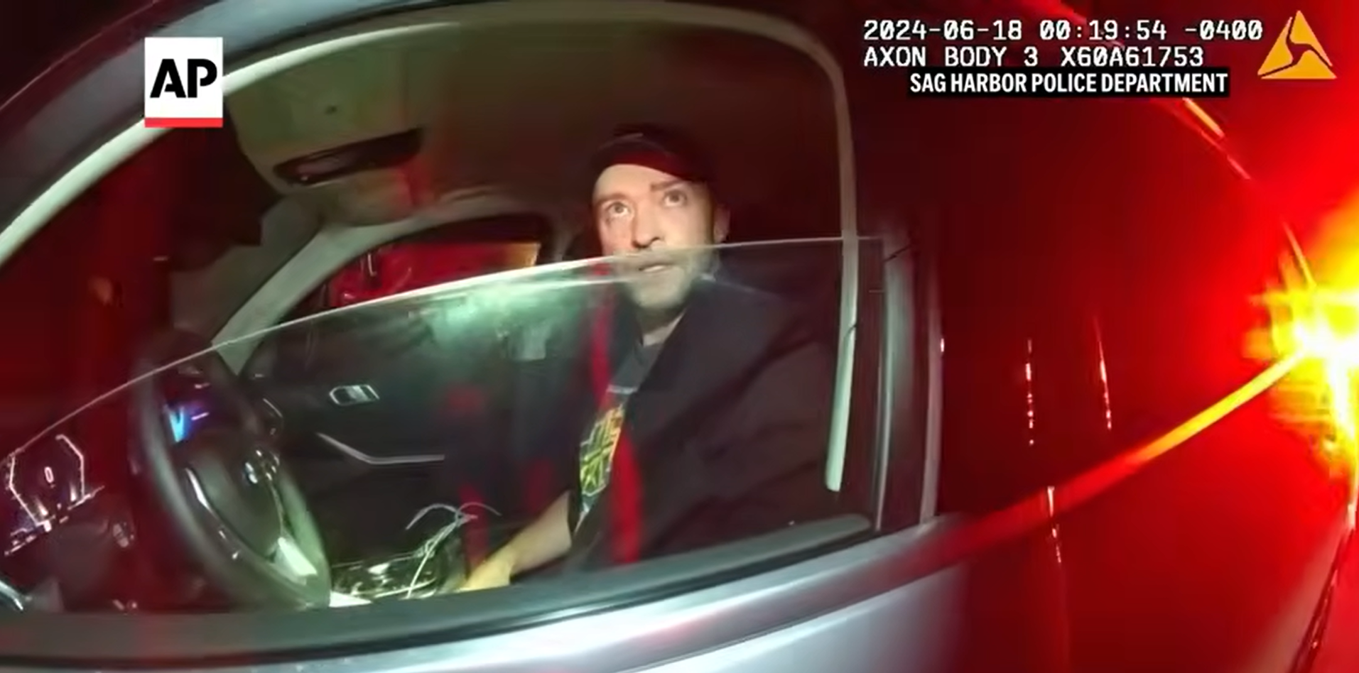 Poliția a postat videoclipul &icirc;n care Justin Timberlake este arestat pentru că era beat la volan | VIDEO