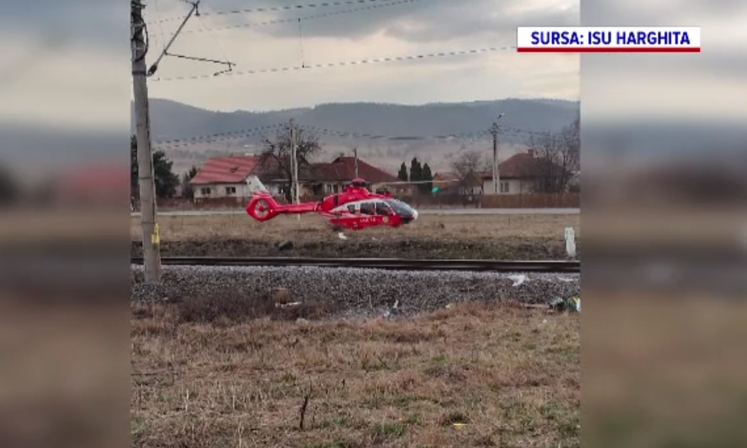 Bebeluș preluat de un elicopter SMURD, după un accident de căruță în Miercurea Ciuc. A fost lovită de tren