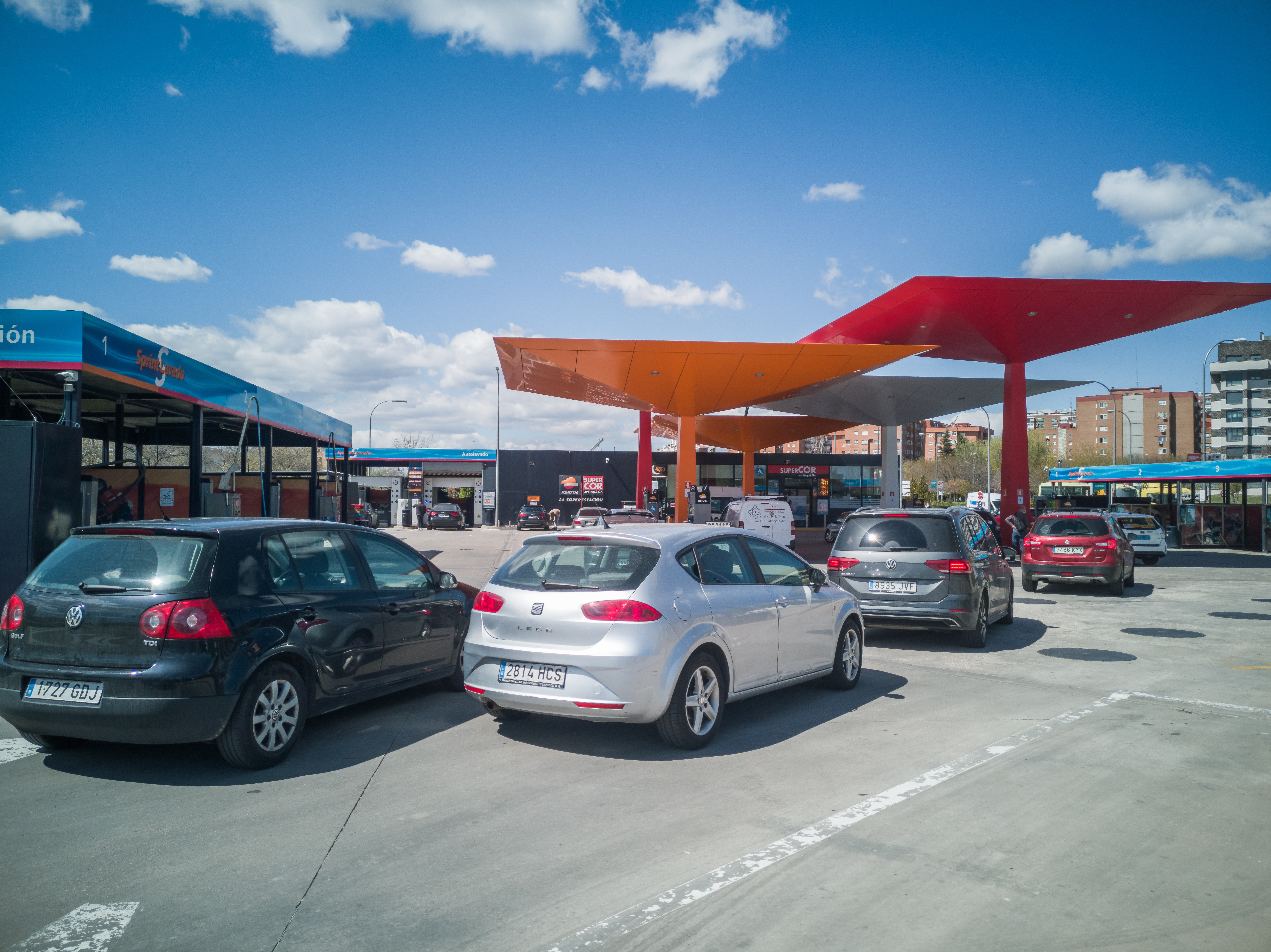 Cine și &icirc;n ce condiții declară situaţie de criză pe piaţa ţiţeiului. Măsurile pe care le pot lua autoritățile