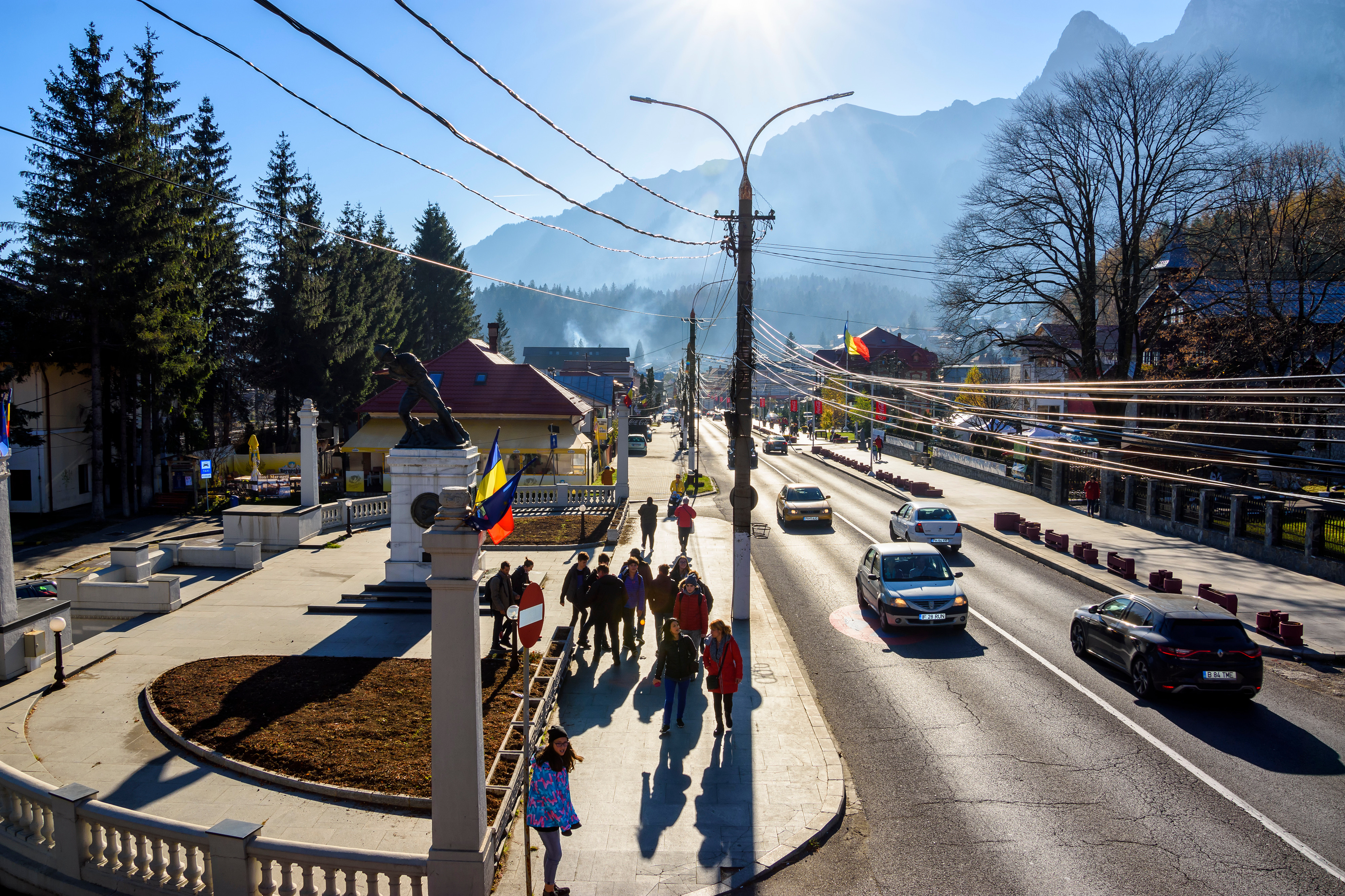 De ce construcția unui kilometru de drum între Azuga și Bușteni costă 18 milioane de euro. Lucrările vor dura 30 de luni