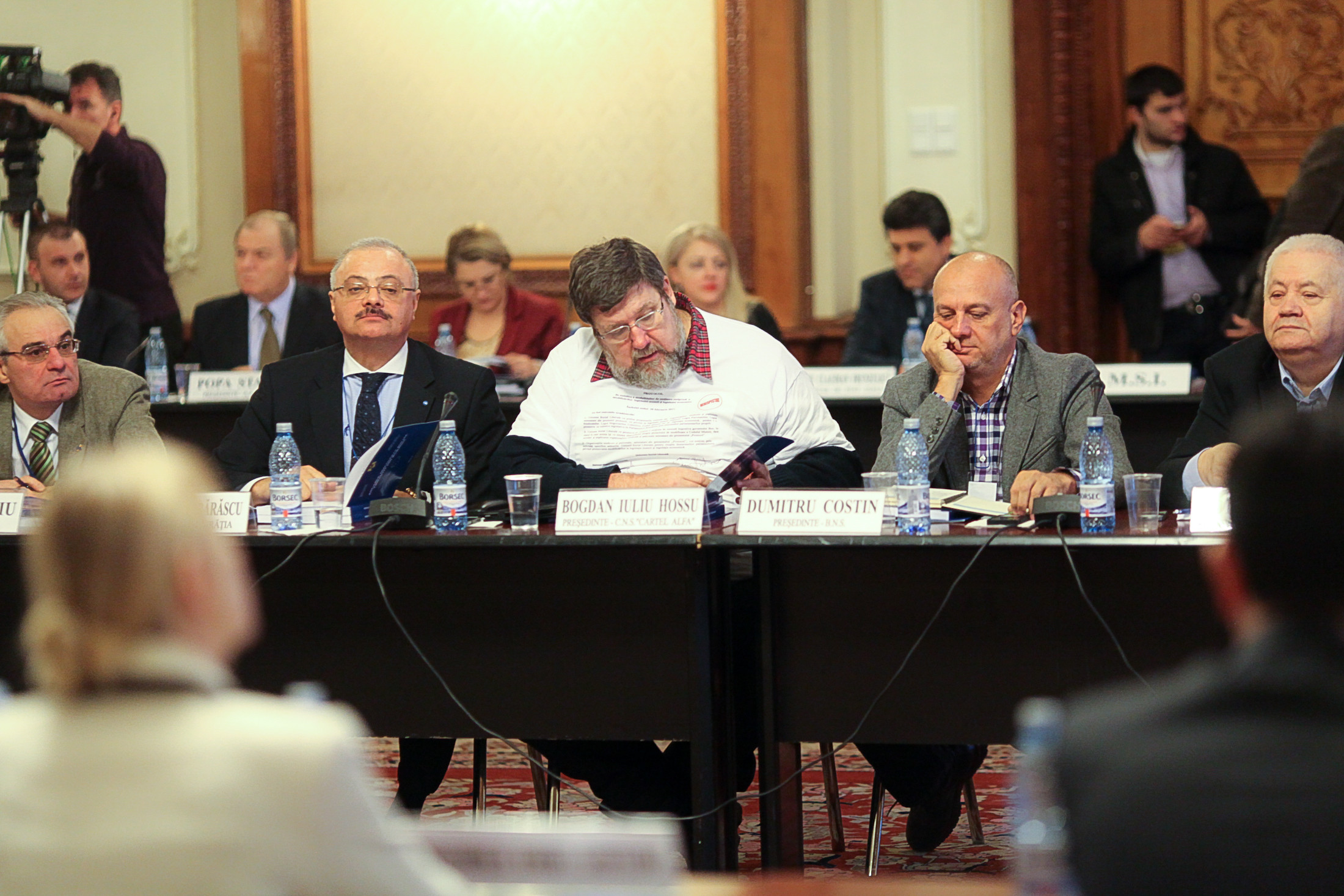 BNS și Cartel Alfa refuză să participe la ședința care ar trebui să avizeze ordonanța privind prețurile la combustibil