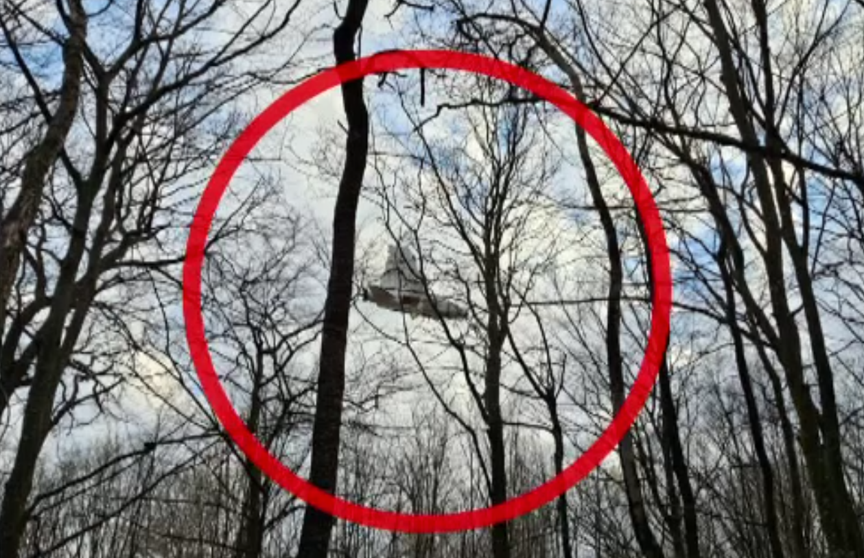 Misterul dronei găsite &icirc;ntr-o pădure din Iași. Localnic din Valea Seacă: &bdquo;Nu au văzut numere pe d&acirc;nsa&rdquo;