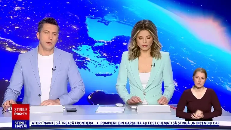 Incendiu puternic într-o localitate din județul Harghita. S-a aprins o hală de 300 de metri pătrați