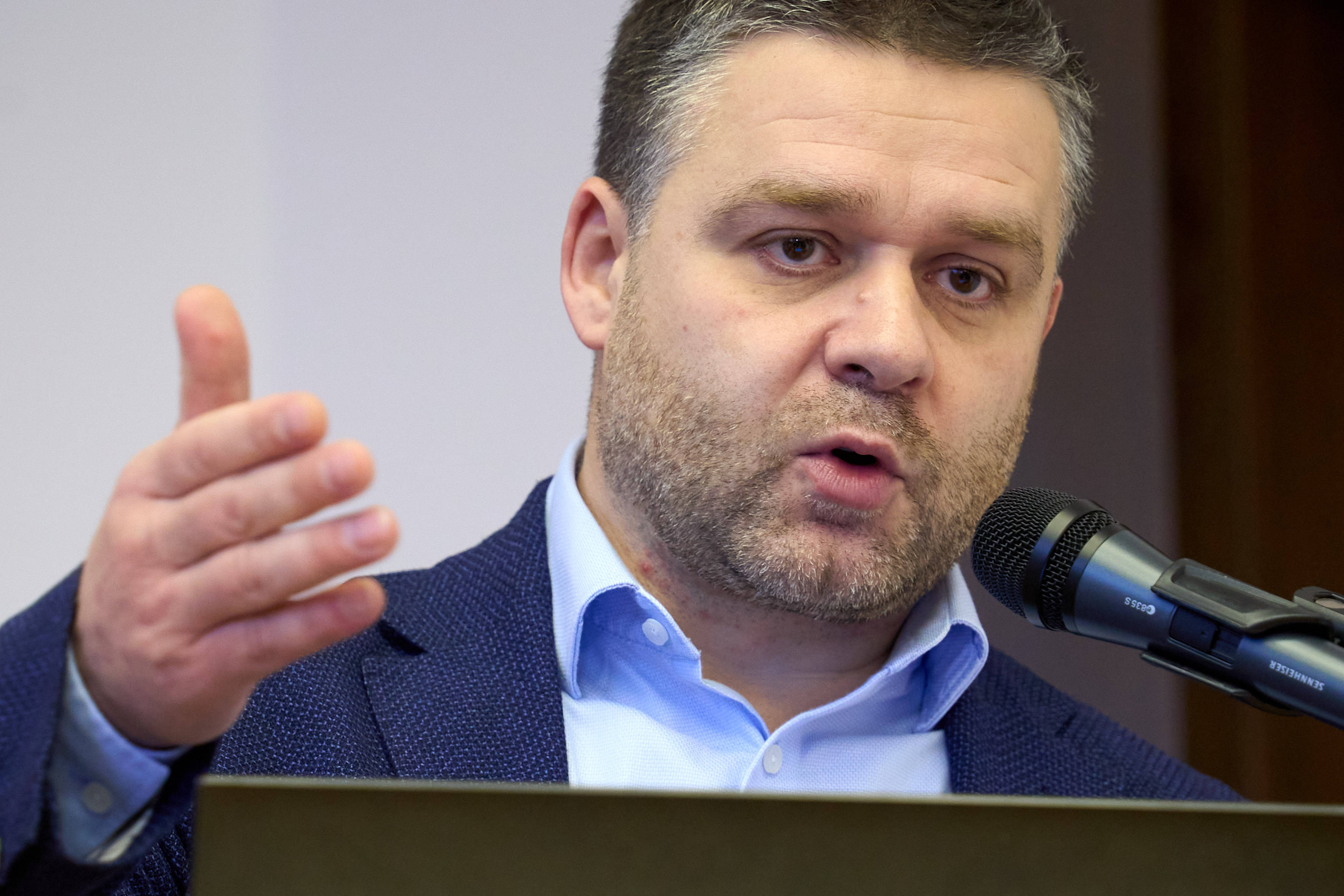 Ciucu: Premierul Bolojan &rdquo;&icirc;ncearcă să țină de coaliție pentru a putea guverna țara&rdquo;. Mesajul liderului PNL pentru PSD