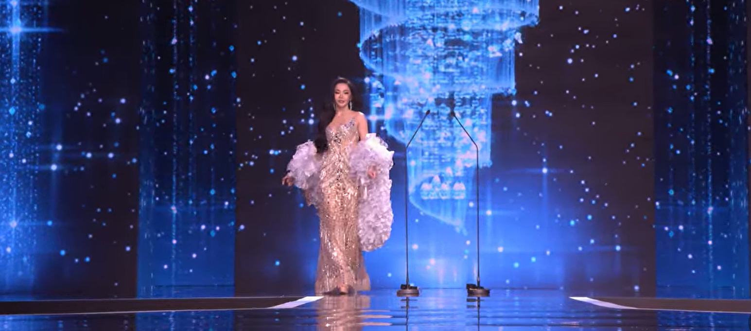 Și-a pierdut dinții, pe scenă, la un concurs de Miss. Cum a gestionat tânăra situația stânjenitoare