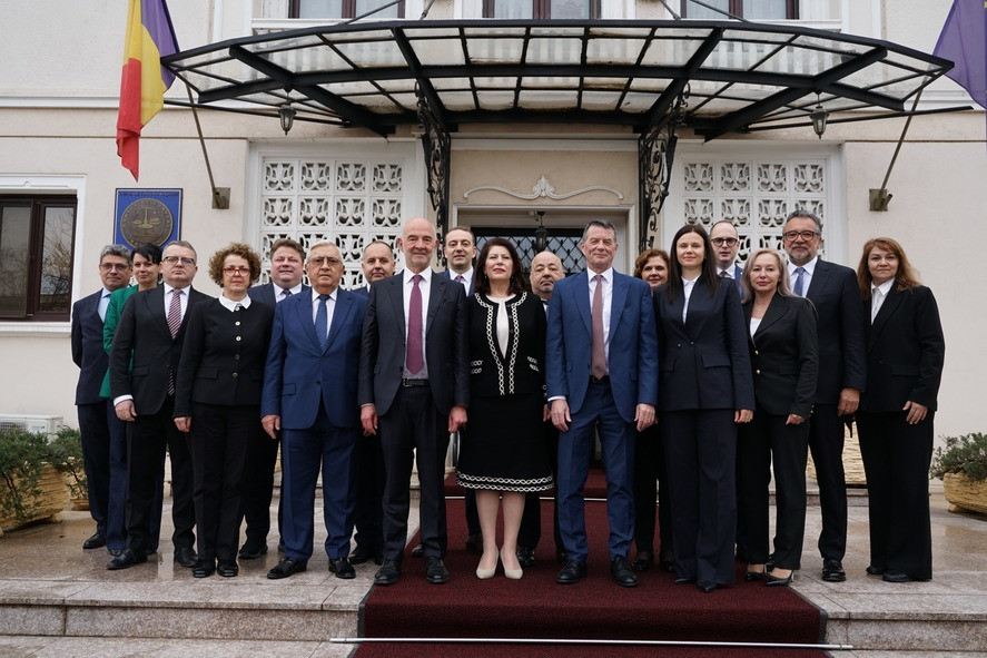 Curtea de Conturi cere transparență totală: gestionarea banilor publici, cheia unei guvernări credibile