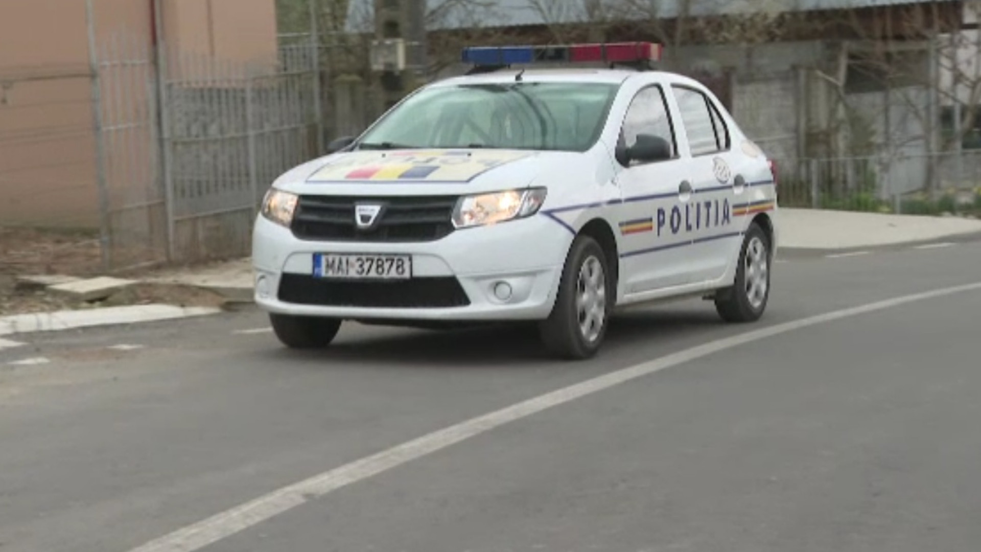 Răzbunarea unui pensionar din Gorj pe vecinul care l-a reclamat la poliție că a ucis &icirc;n chinuri un c&acirc;ine. Acum este arestat
