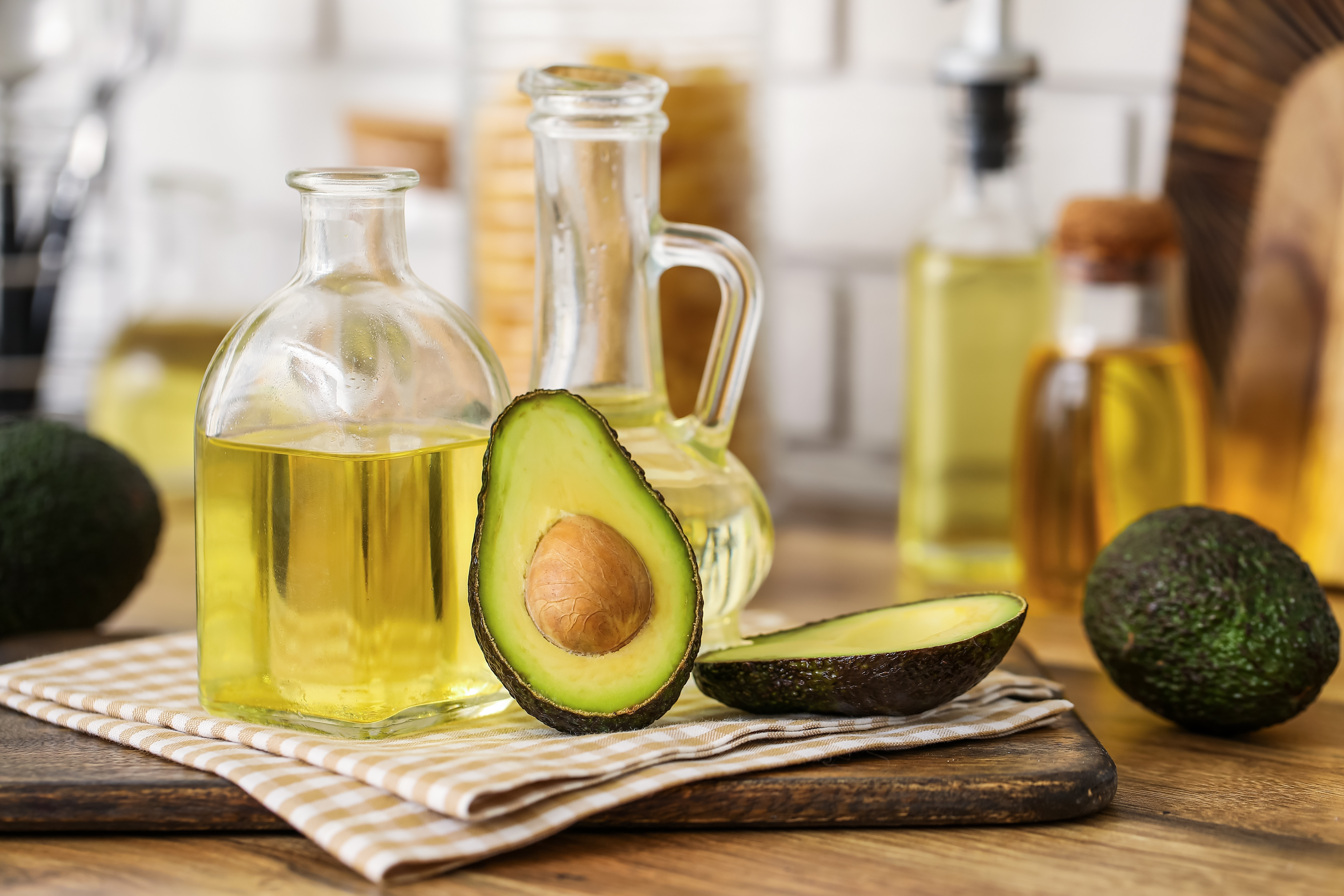 Uleiul de avocado, ingredientul surprinzător din bucătărie. Beneficii pentru sănătate pe care trebuie să le știi