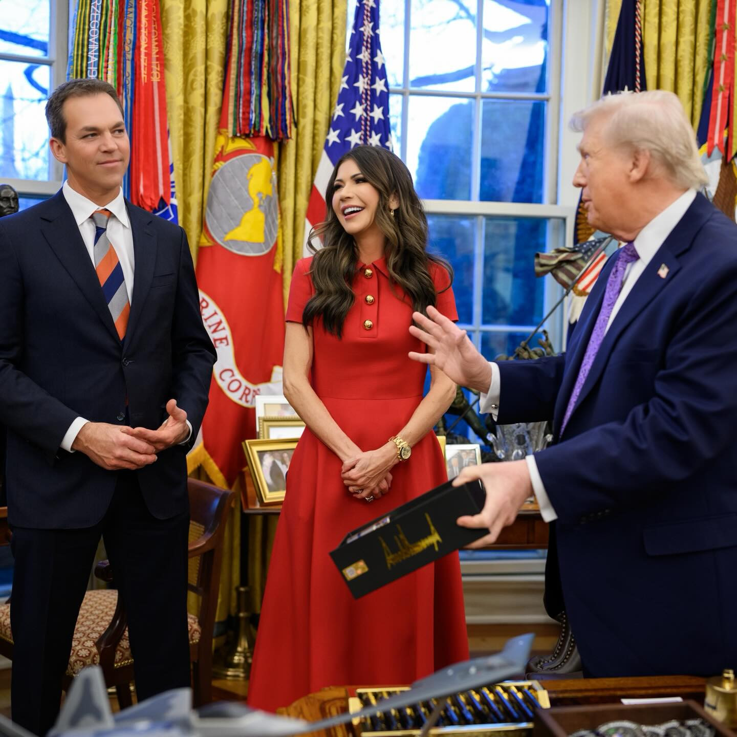 Soțul fostei șefe Homeland Security, prins cu o viață secretă ca travestit. Cum a reacționat Kristi Noem când a aflat