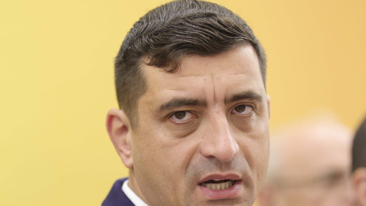 George Simion respinge guvernul Luca Niculescu: „E tot o marionetă, zero voturi de la AUR”