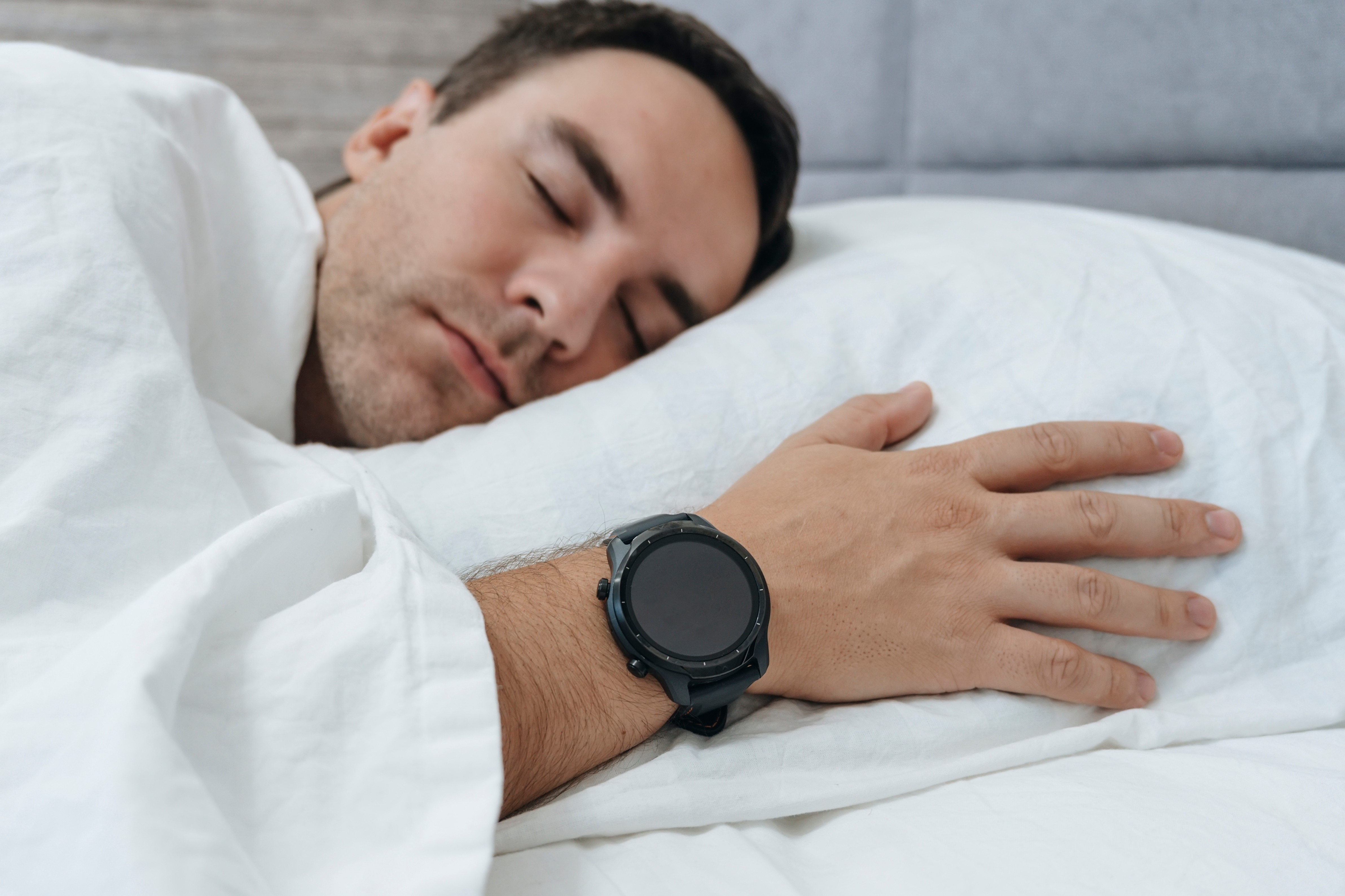 Cum se numește obsesia de a avea „somnul perfect”. Tulburarea modernă care te face să nu dormi bine