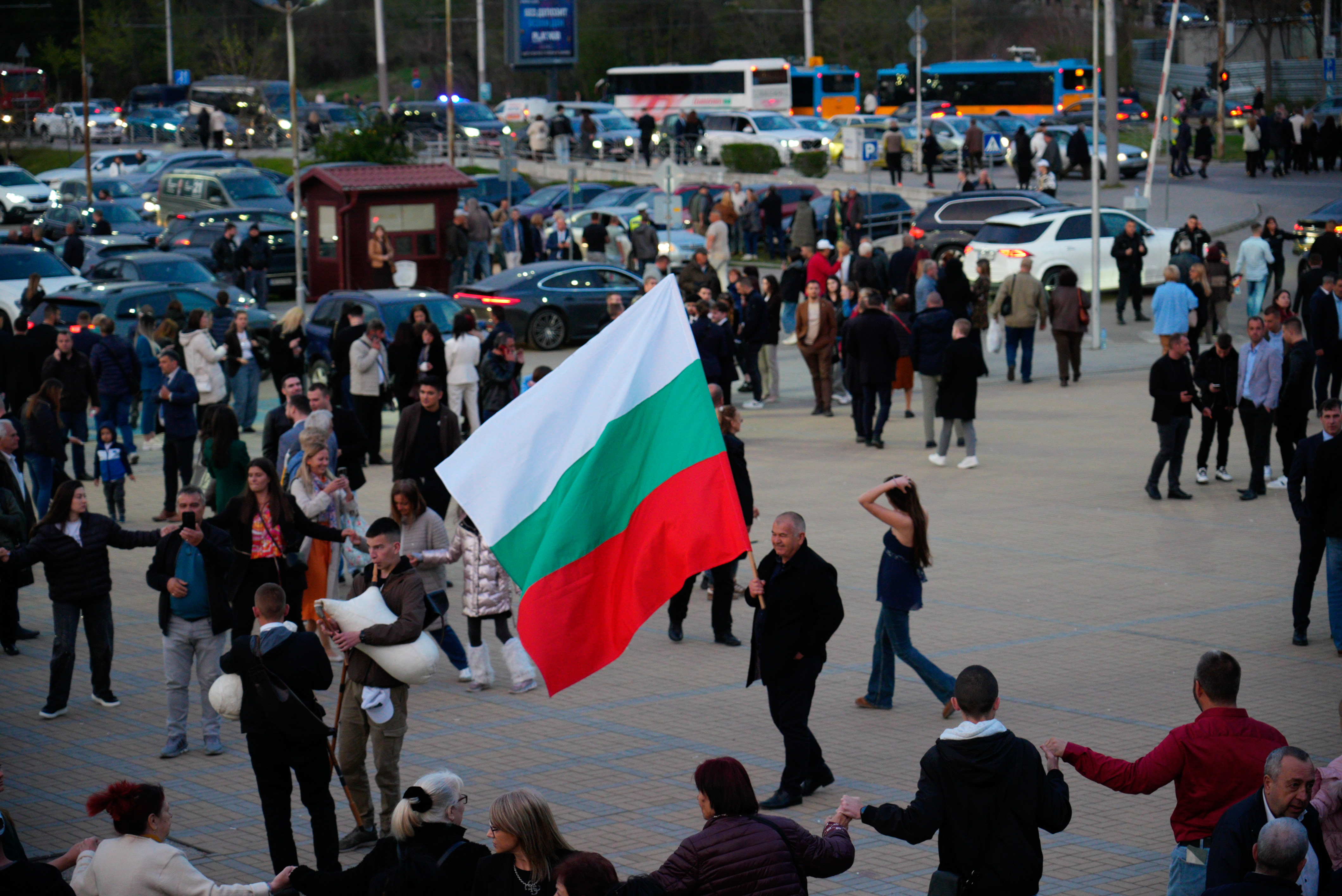 Ce arată ultimele sondaje înainte de alegerile din Bulgaria. Anticipatele ar putea pune capăt anilor de criză politică