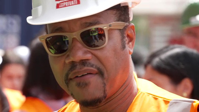 Actorul Cuba Gooding Junior a vizitat saloanele pentru copii de la Spitalul Obregia. Interviu pentru Știrile Pro TV