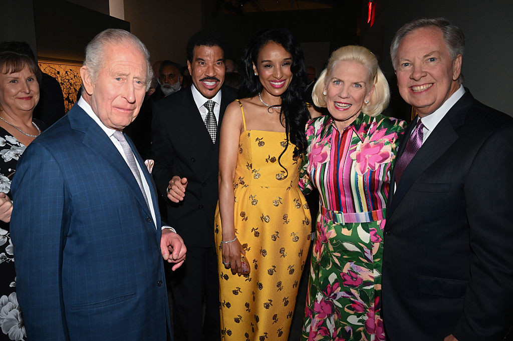 Ce ținute au purtat celebritățile la gala caritabilă a regelui Charles, la New York | GALERIE FOTO