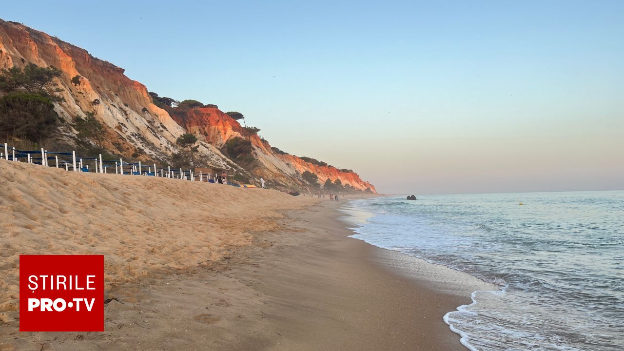 Praia da Falésia, în Algarve, desemnată cea mai frumoasă plajă din Europa pentru 2026