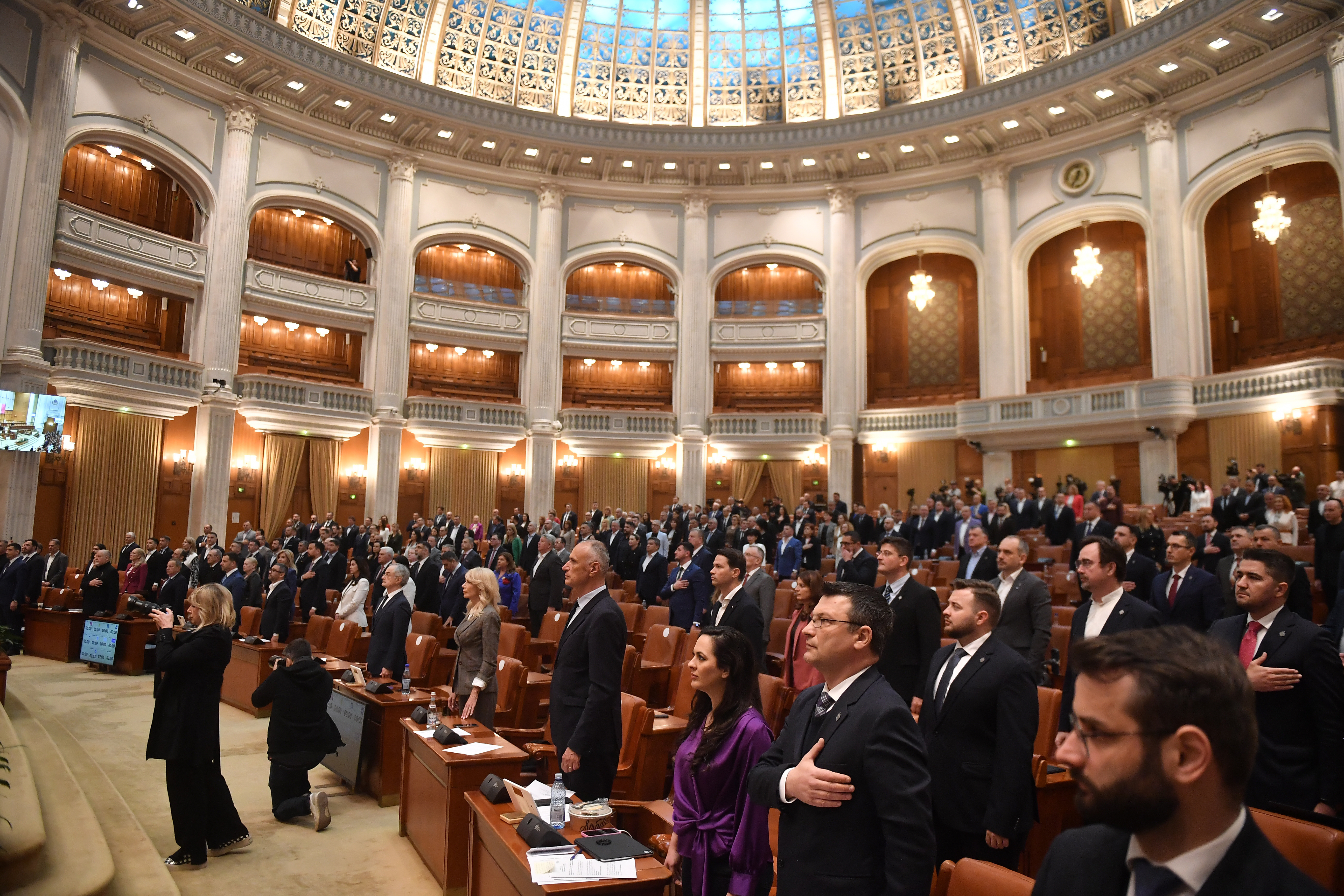 Moțiunea de cenzură împotriva Guvernului Bolojan – context, mize și scenarii